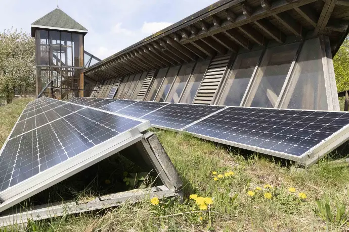 Zonnepanelen Oosterhout Pebble Zonnepanelen MEK