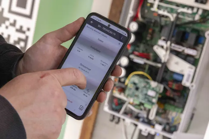 Thuisbatterij MEK Oosterhout Pebble Zonnepanelen