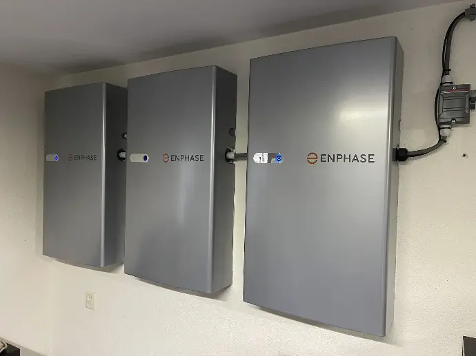 Betekenis lampjes enphase 5p thuisbatterij